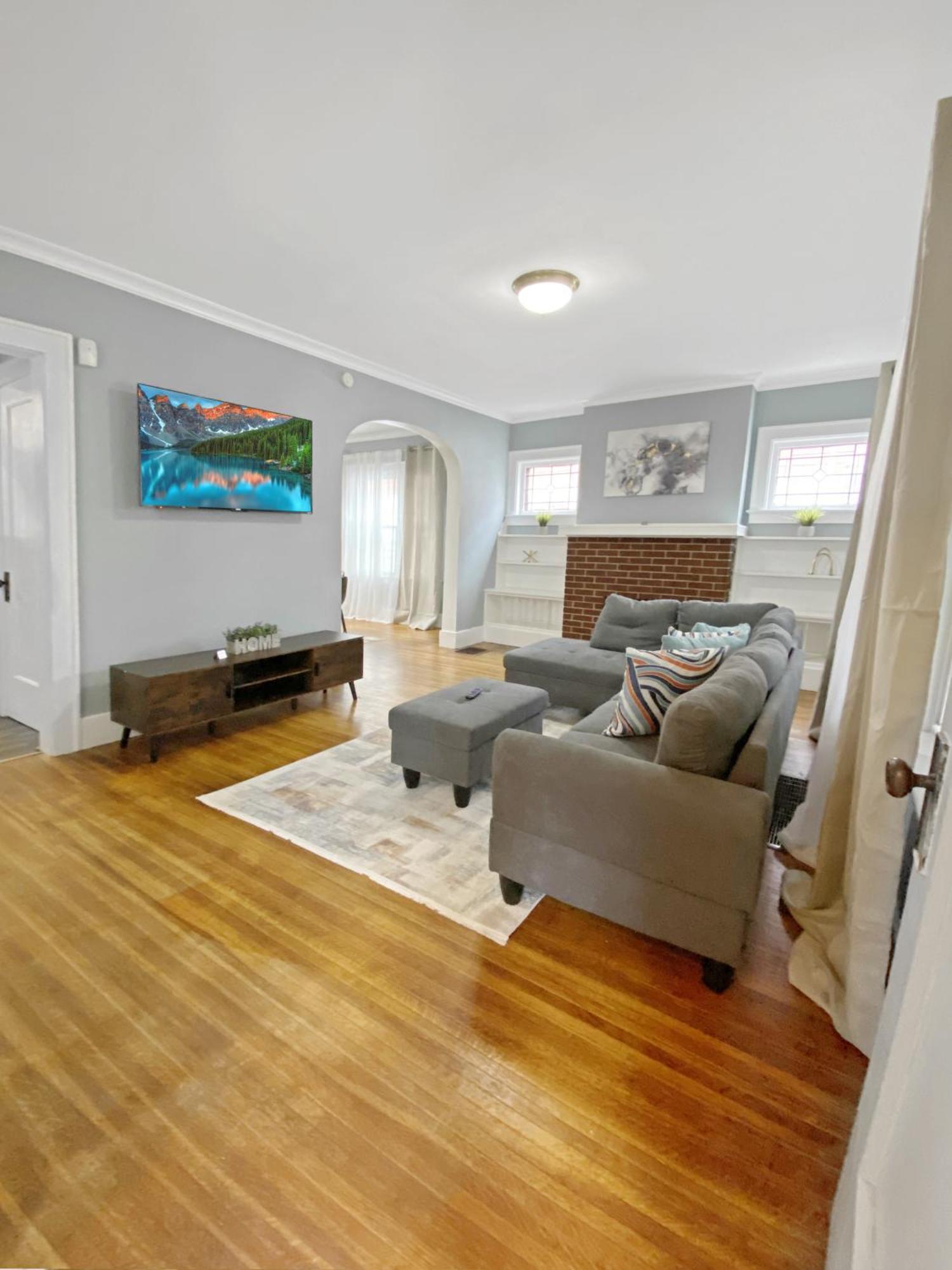 Lux 3Br, Steps From Airport, U Of R & Grocery Stores Rochester Exterior foto