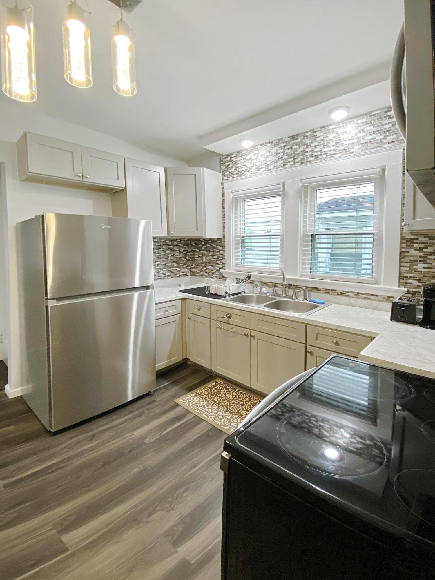 Lux 3Br, Steps From Airport, U Of R & Grocery Stores Rochester Exterior foto